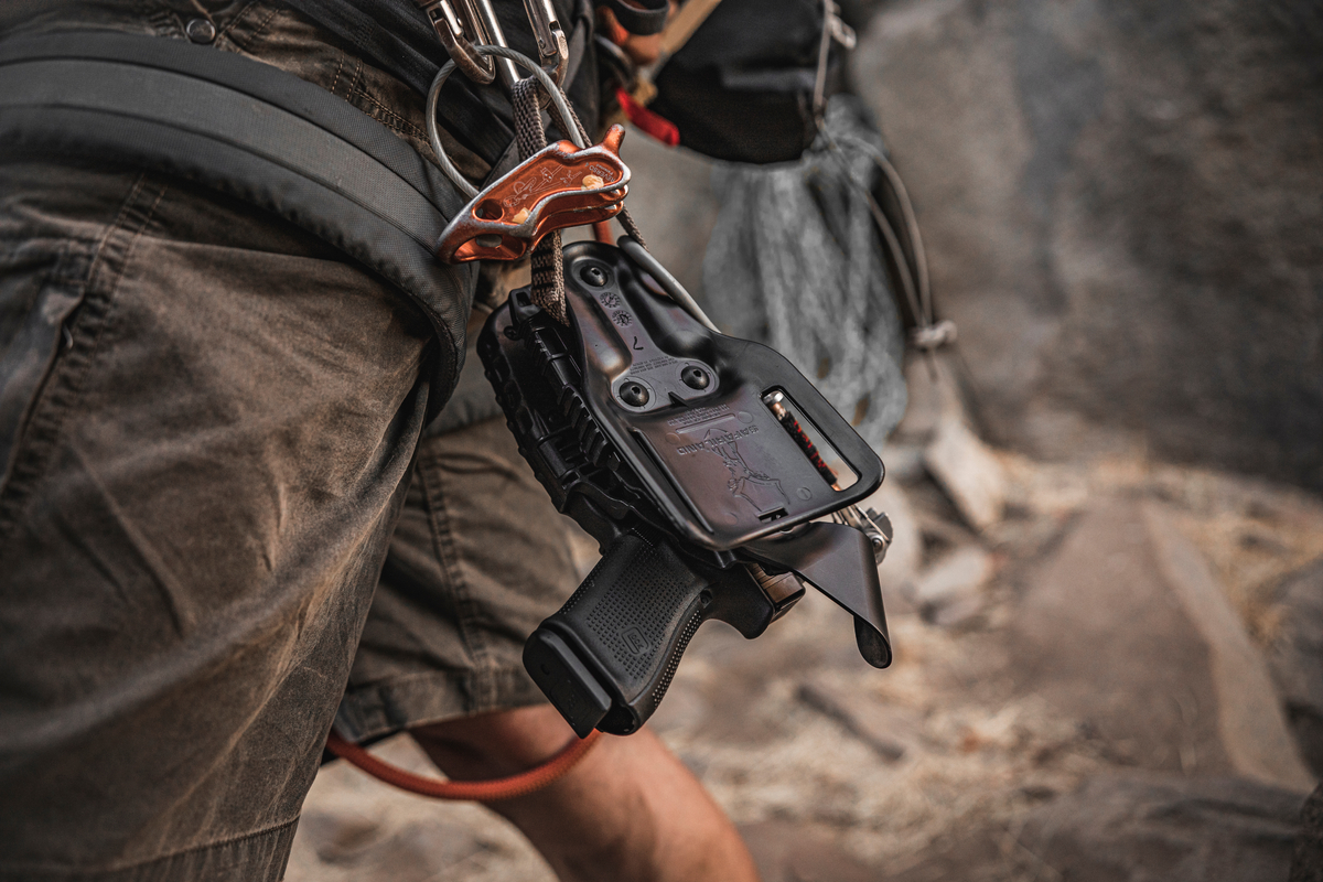 How to Mount Your Safariland Holster Using UBLs (Universal Belt Loop  Adapters) – CopQuest Inc. Blog